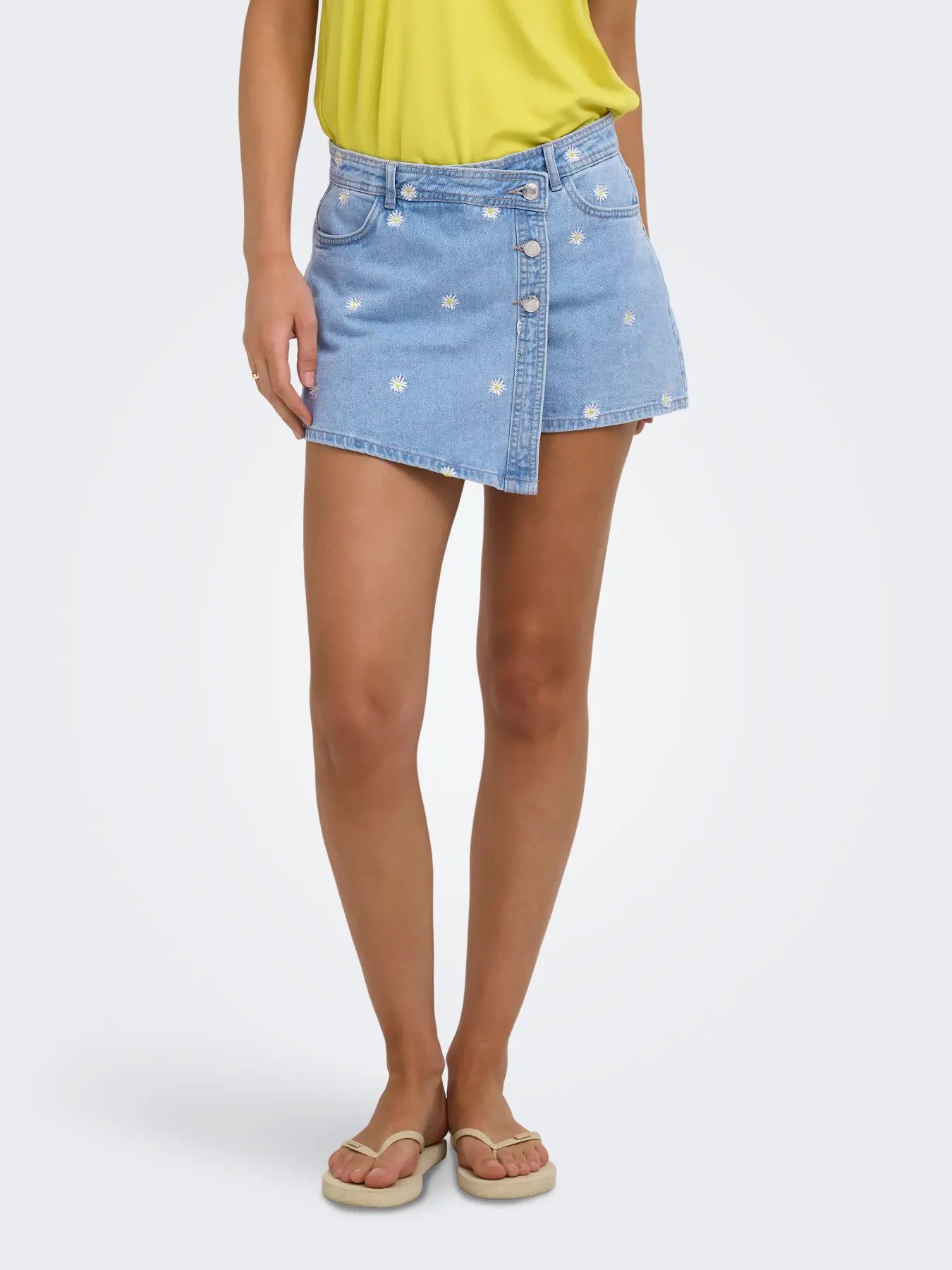ONLY LESLEY DAISY SKORT - LIGHT BLUE DENIM
