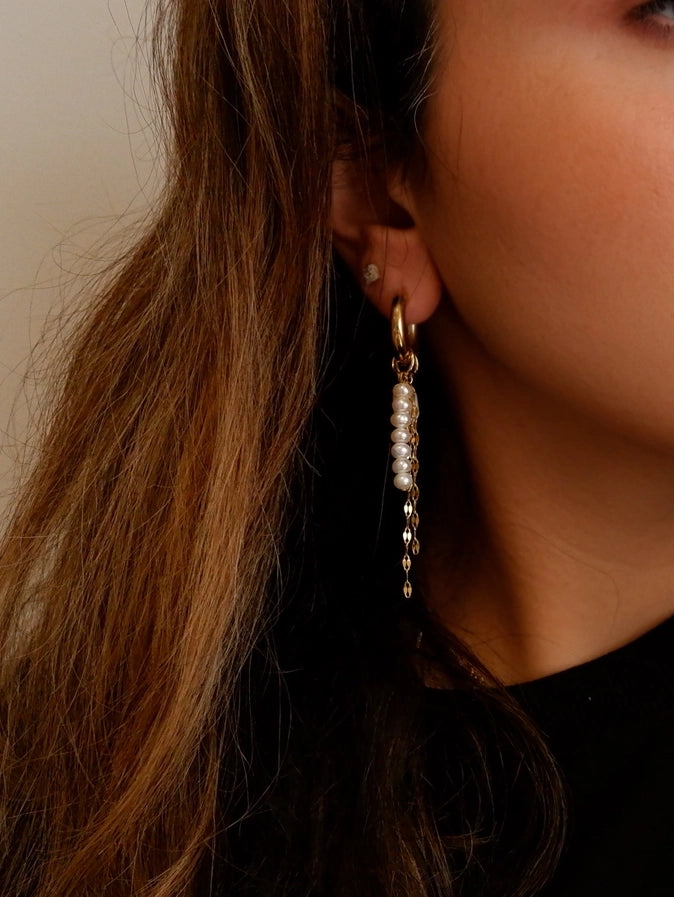 LILY HOOP PEARL DANGLES - GOLD