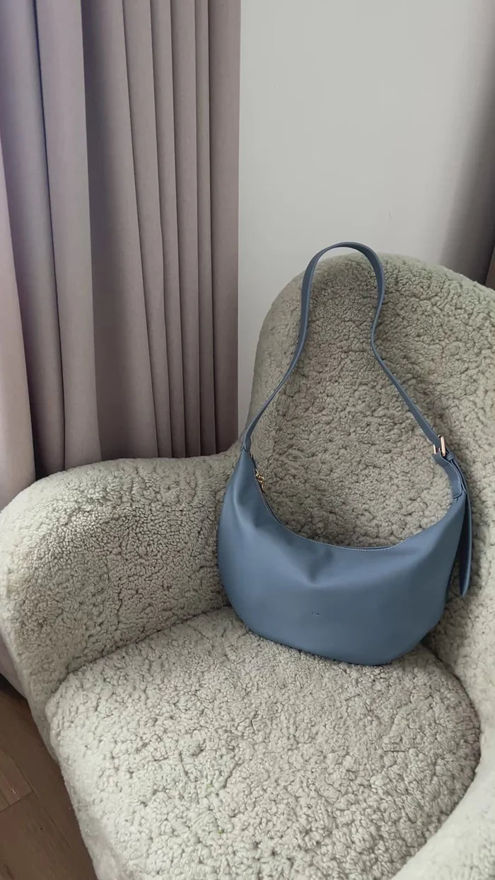 ELA SLOUCHY CROSSBODY BAG - BLUE