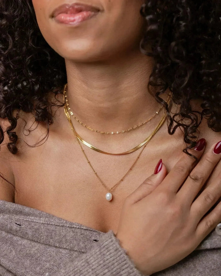 SUNNY SUNDAY STELLA PEARL NECKLACE - GOLD