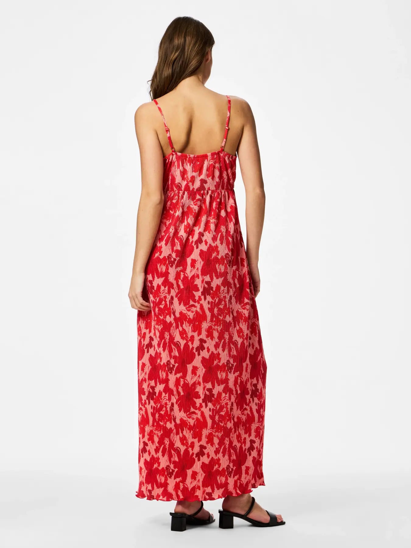 PIECES FLORA PRINTED STRAP DRESS - RED