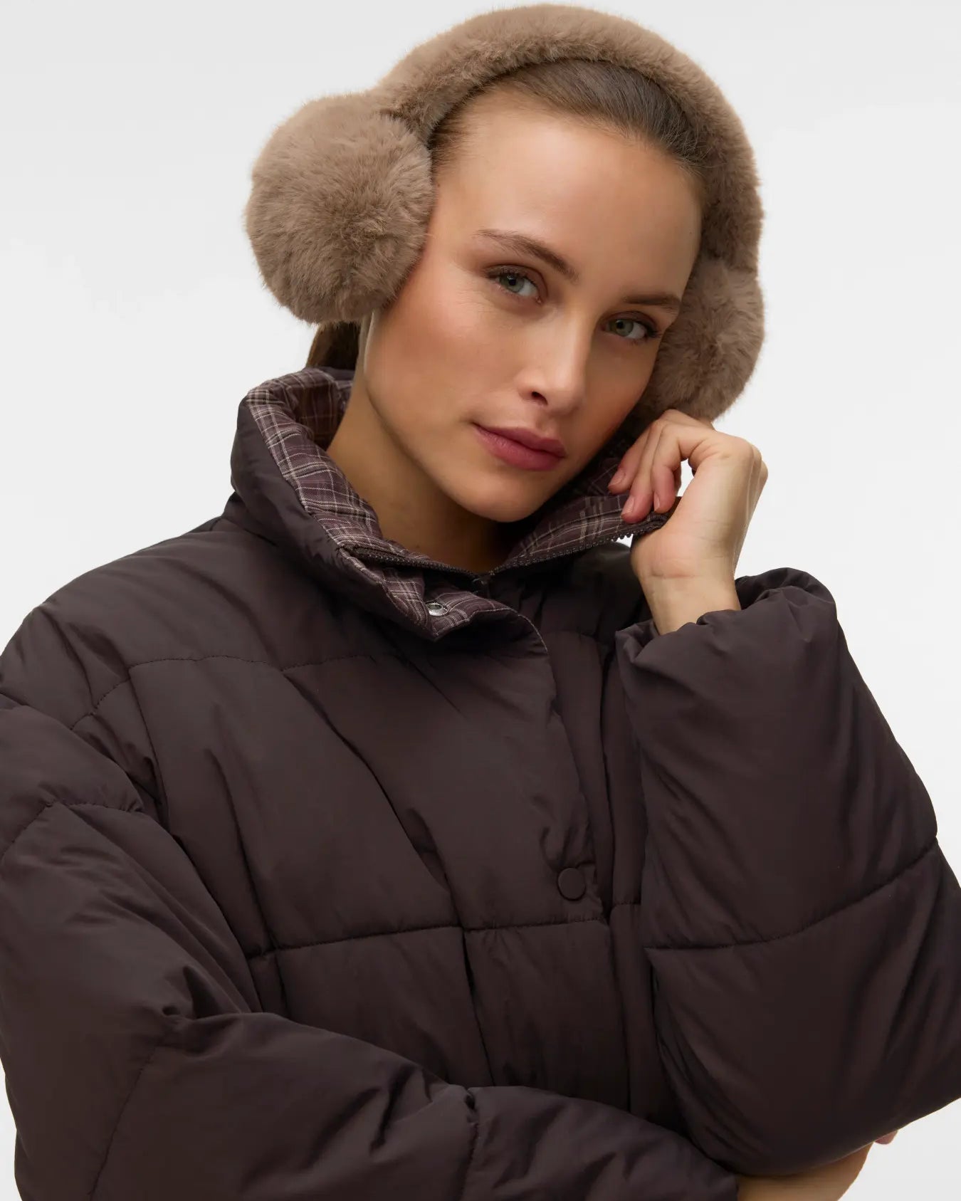 VM KAJA FAUX FU EAR MUFFS - SILVER MINK