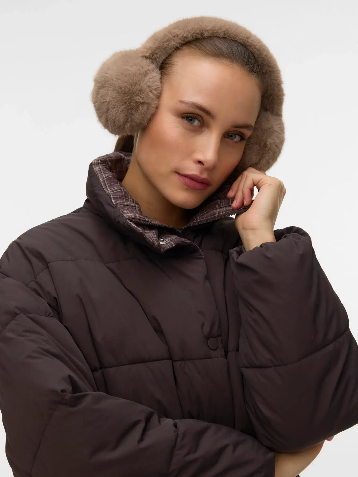 VM KAJA FAUX FU EAR MUFFS - SILVER MINK