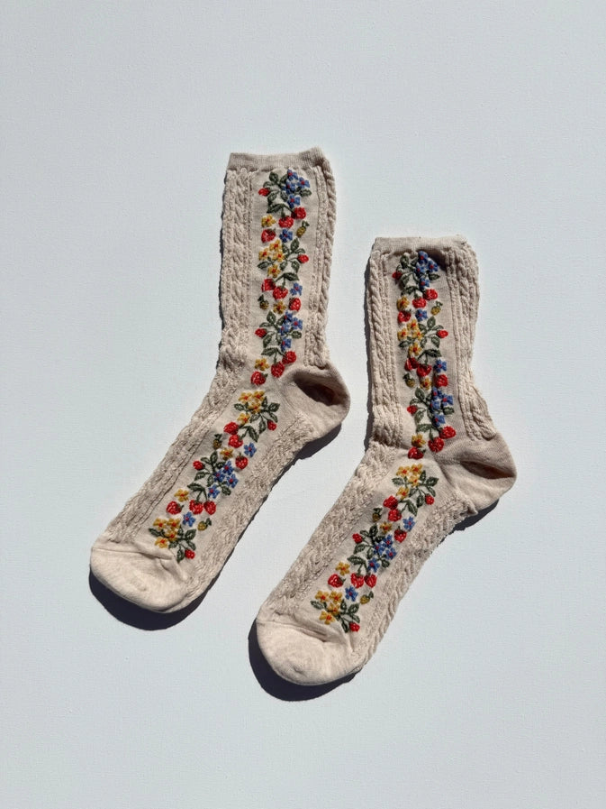 WILD STRAWBERRY SOCKS - CREAM