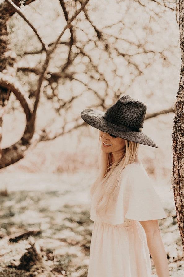 WEST VON BLAKE PAPER STRAW HAT - BLACK