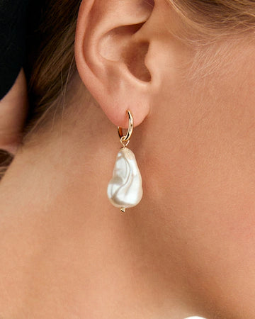 PILGRIM RADLEY GLASS PEARL PENDANT EARRINGS - GOLD