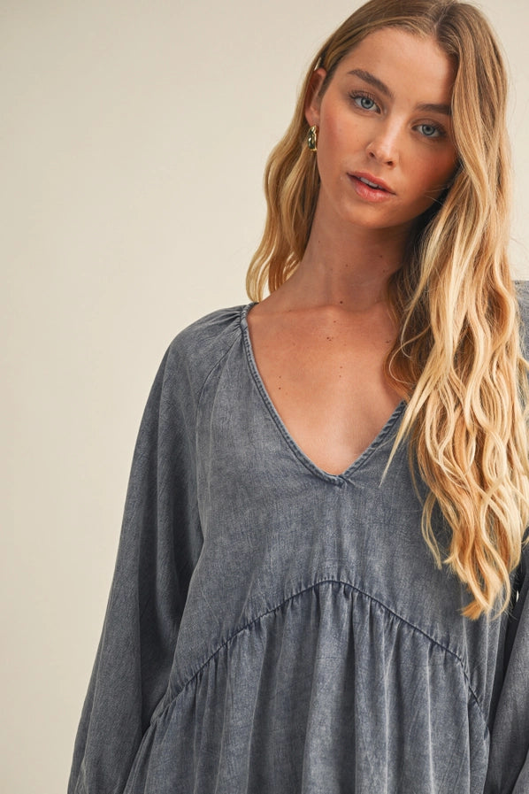 V NECK WASHED TIERED DRESS - INK INDIGO
