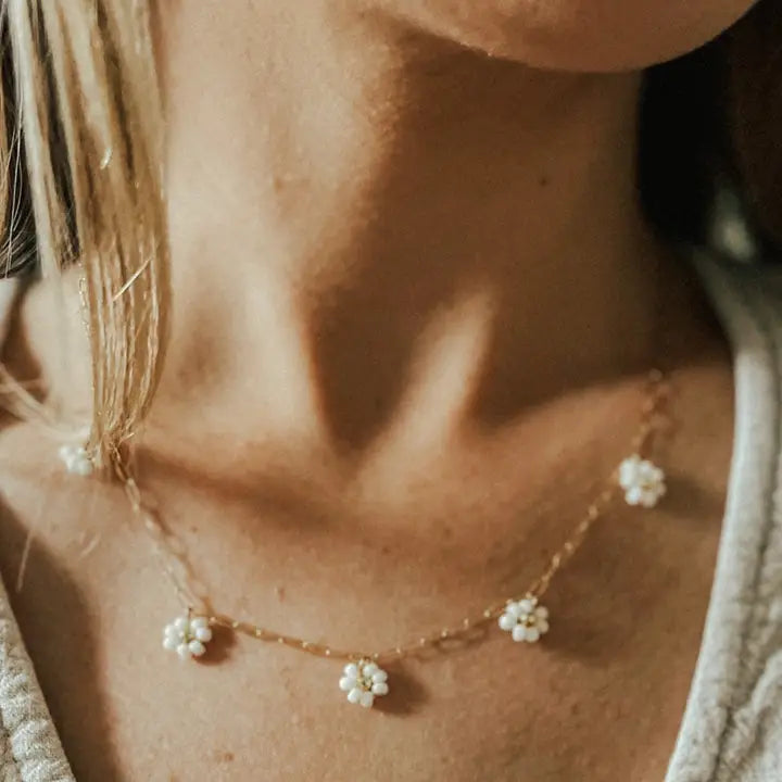 OAK + EVE BLOOM DAISY NECKLACE - GOLD