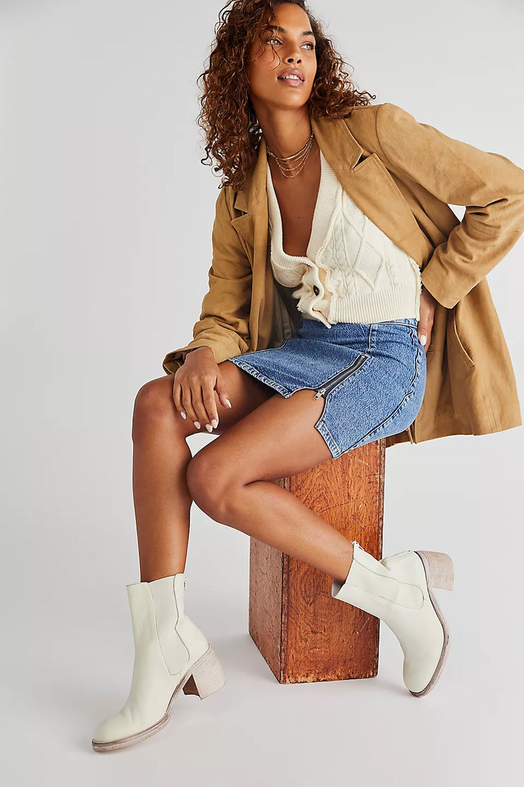 FREE PEOPLE ESSENTIAL CHELSEA BOOT - IVORY