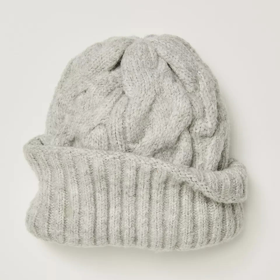 FREE PEOPLE COAST LINE BEANIE - GREY
