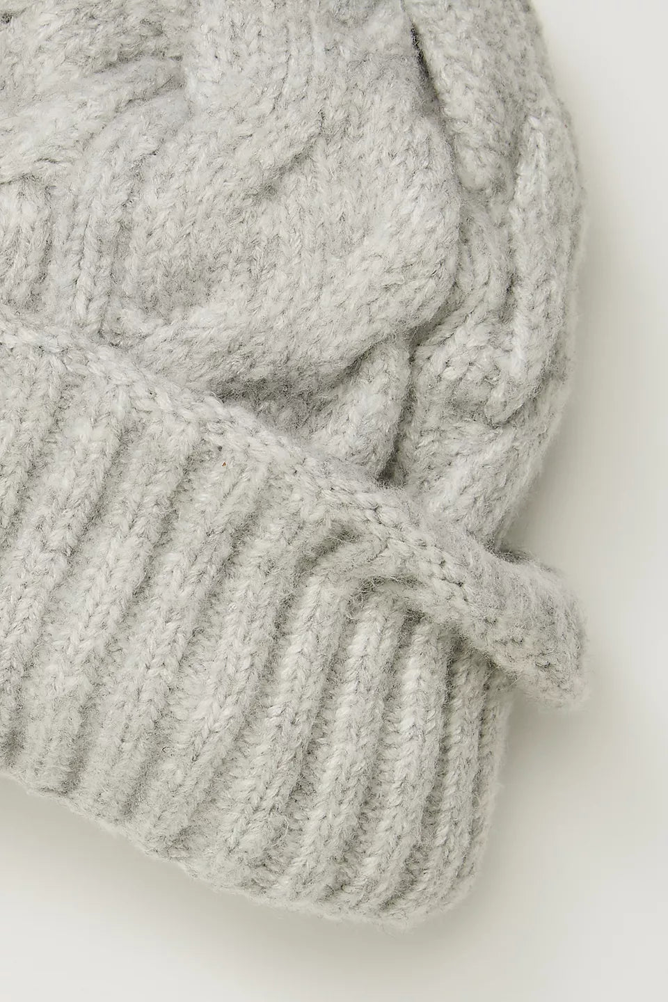 FREE PEOPLE COAST LINE BEANIE - GREY