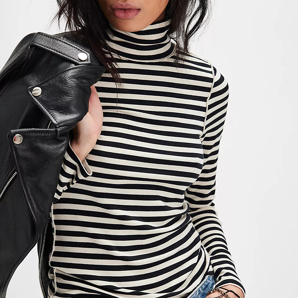 FREE PEOPLE GOOD GOOD TURTLENECK - BLACK COMBO