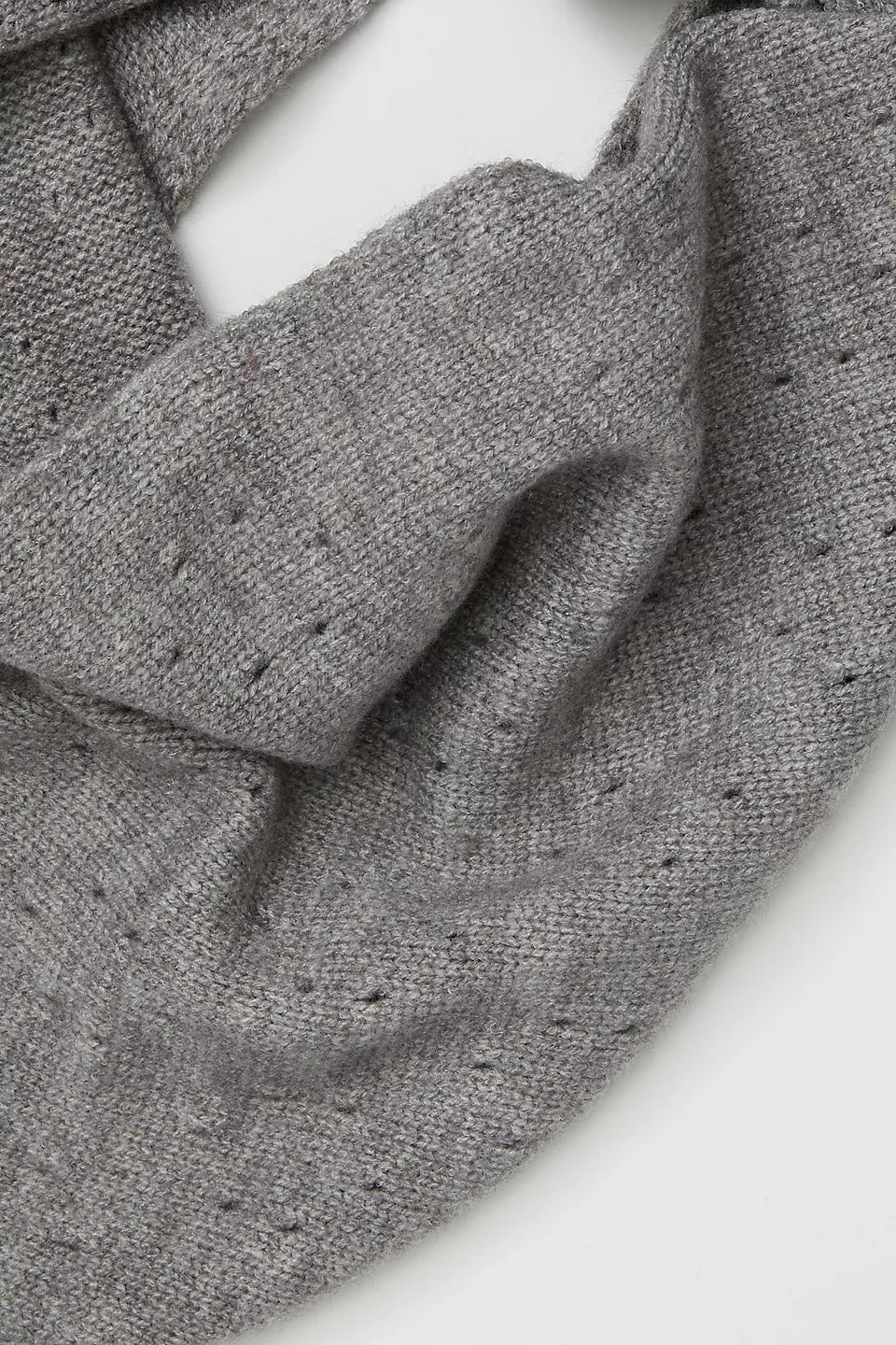 FREE PEOPLE TRIANGLE SCARF - GREY