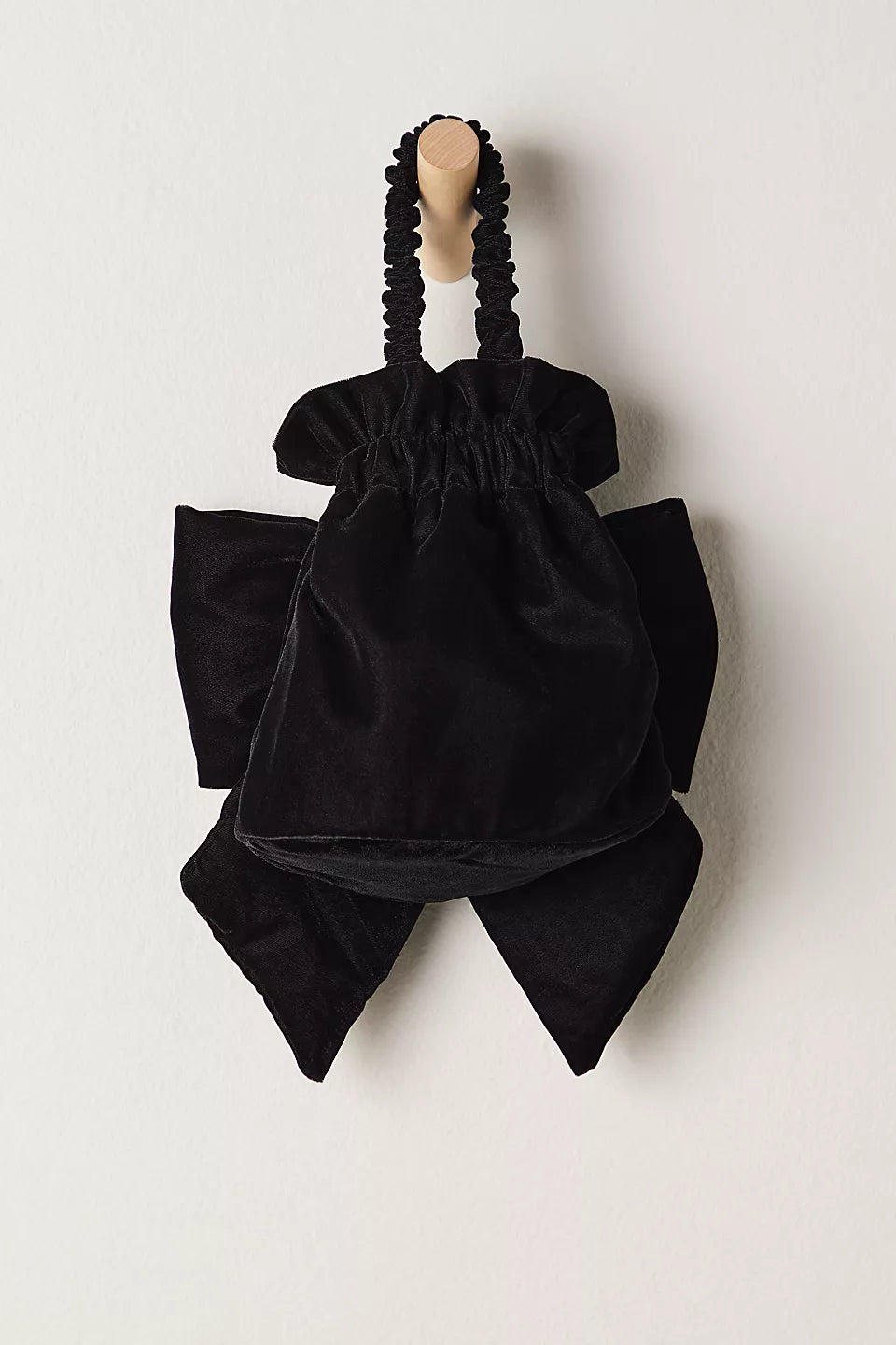 FREE PEOPLE BELLE VELVET BOW BAG - BLACK
