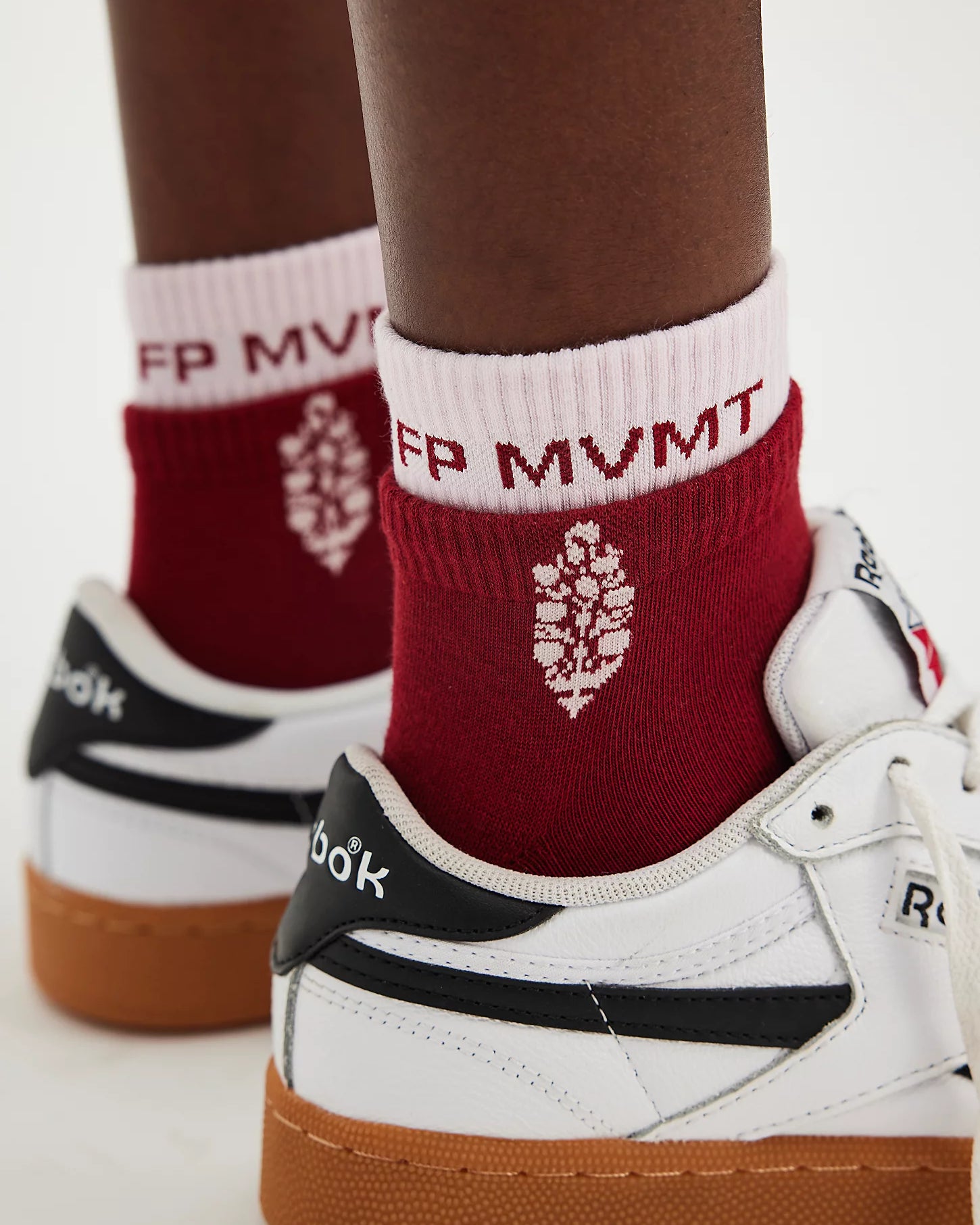 FREE PEOPLE QUARTER CREW COURT SOCK - BURGUNDY