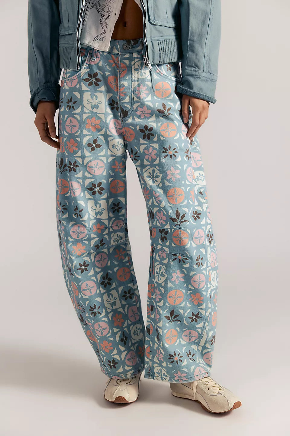 FREE PEOPLE GOOD LUCK PRINTED BARREL JEANS - JADE COMBO