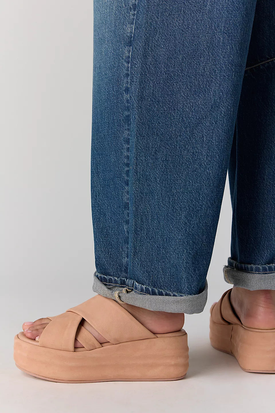 FREE PEOPLE WANDERBAY FLATFORM - DUSTY ROSE