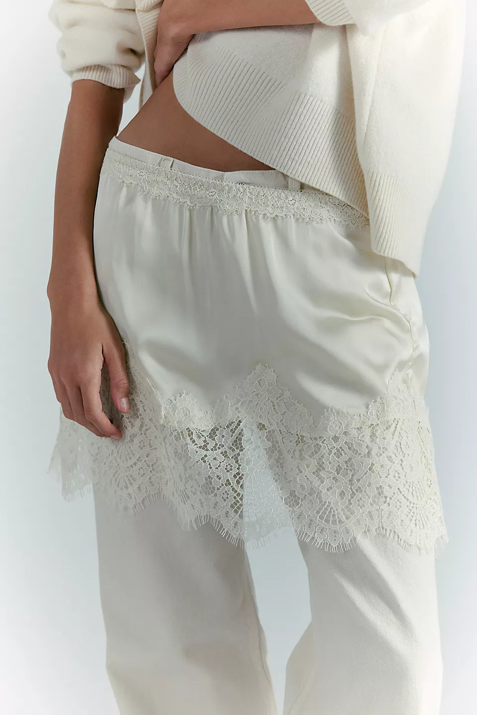 FREE PEOPLE MEET IN THE MIDDLE SLIP SKIRT - TOFU