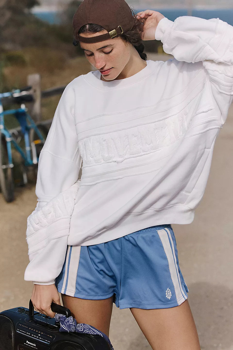 FREE PEOPLE ALL STAR CHENILLE LOGO SWEATSHIRT - WHITE