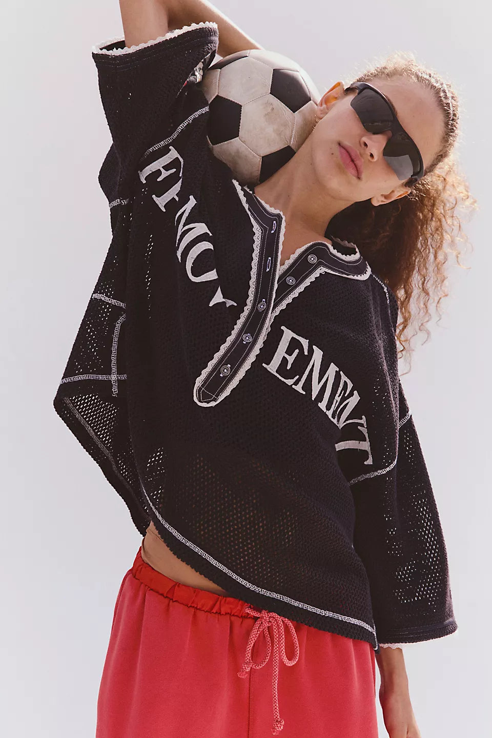 FREE PEOPLE CAMP OUT TEE - BLACK