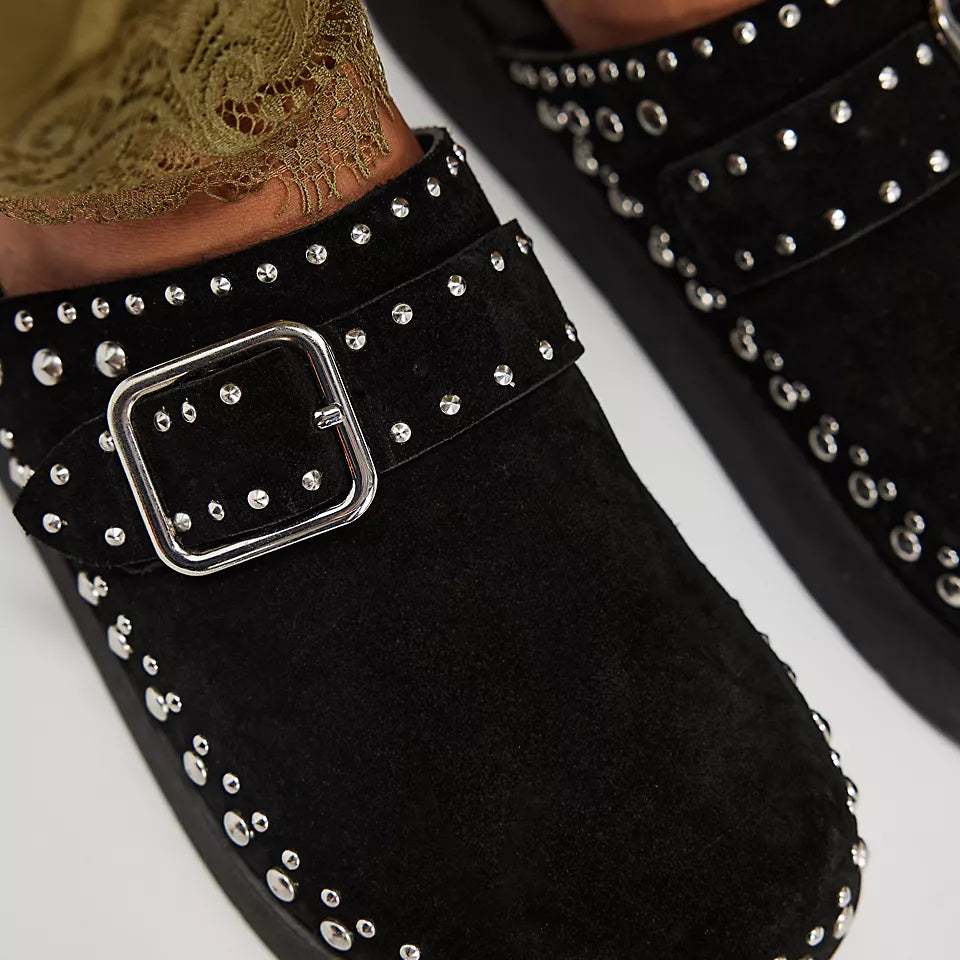 FREE PEOPLE CAYATANA STUDDED MULE - BLACK SUEDE