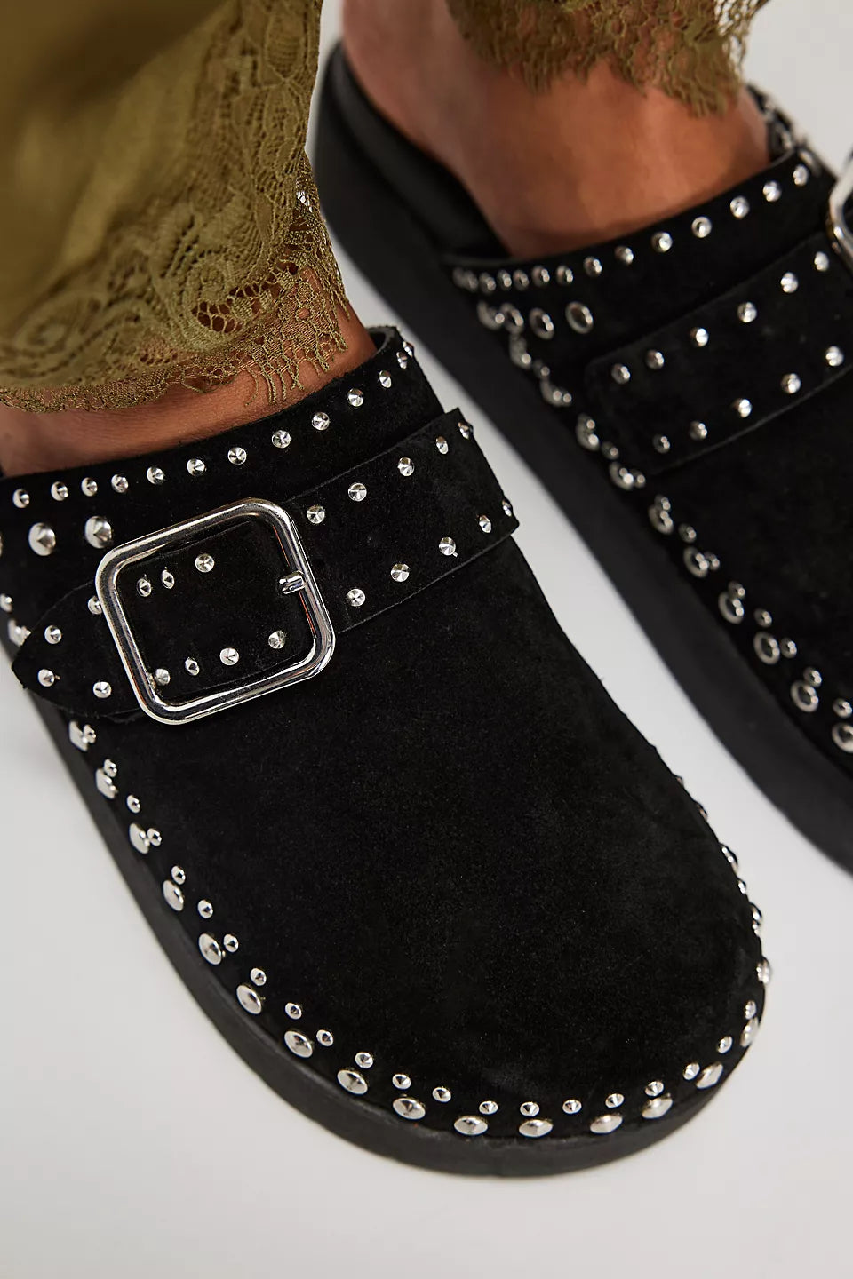 FREE PEOPLE CAYATANA STUDDED MULE - BLACK SUEDE