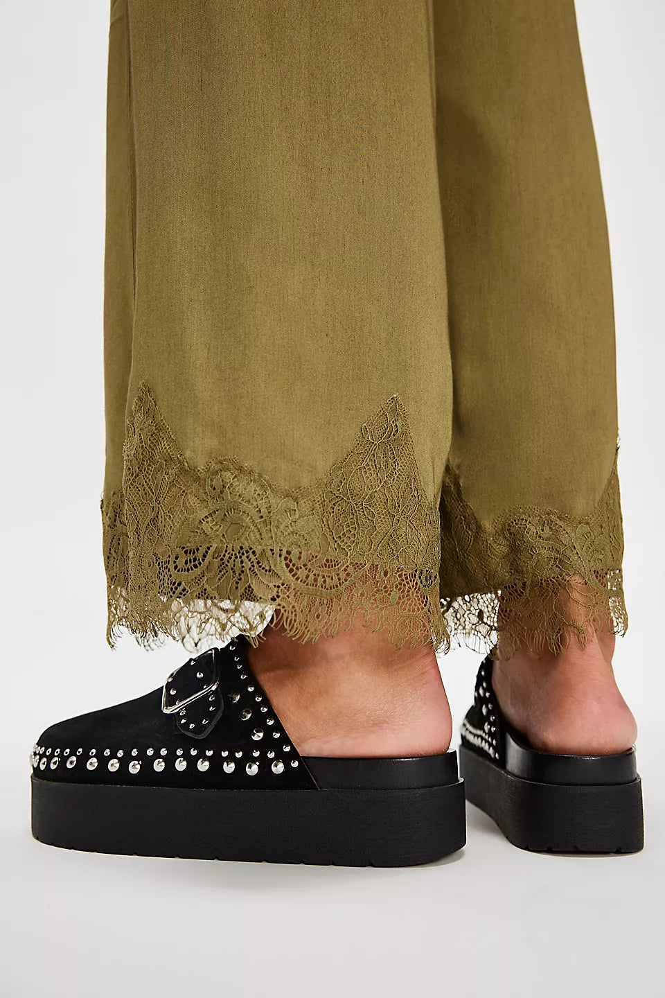 FREE PEOPLE CAYATANA STUDDED MULE - BLACK SUEDE