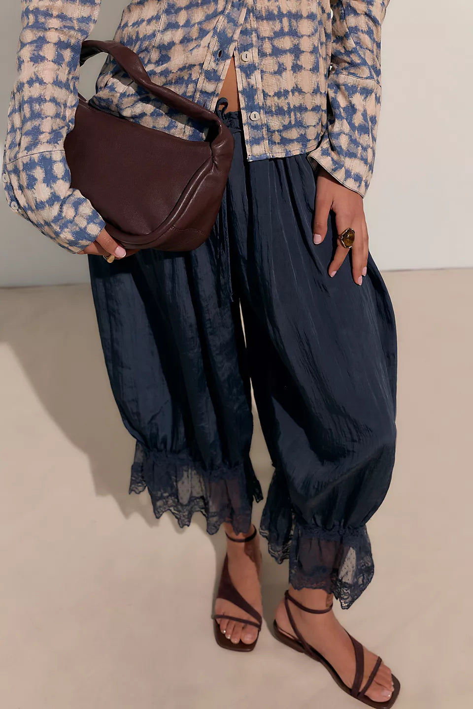 FREE PEOPLE ALEXA SHOULDER BAG - ESPRESSO