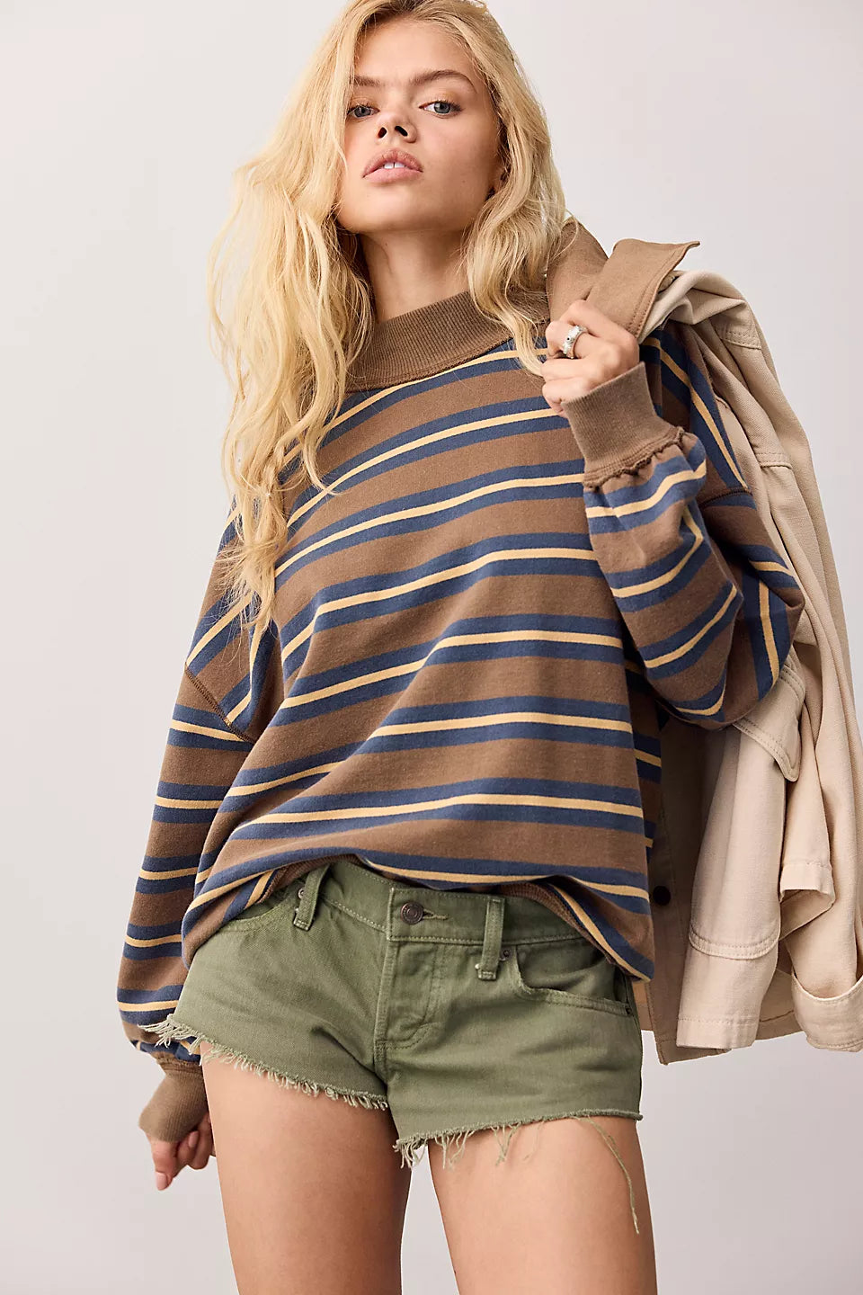 FREE PEOPLE PALM SPRING TURTLE PULLOVER - ARMY COMBO