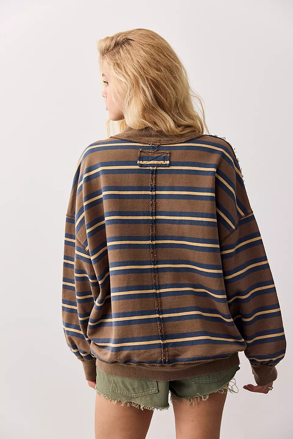 FREE PEOPLE PALM SPRING TURTLE PULLOVER - ARMY COMBO