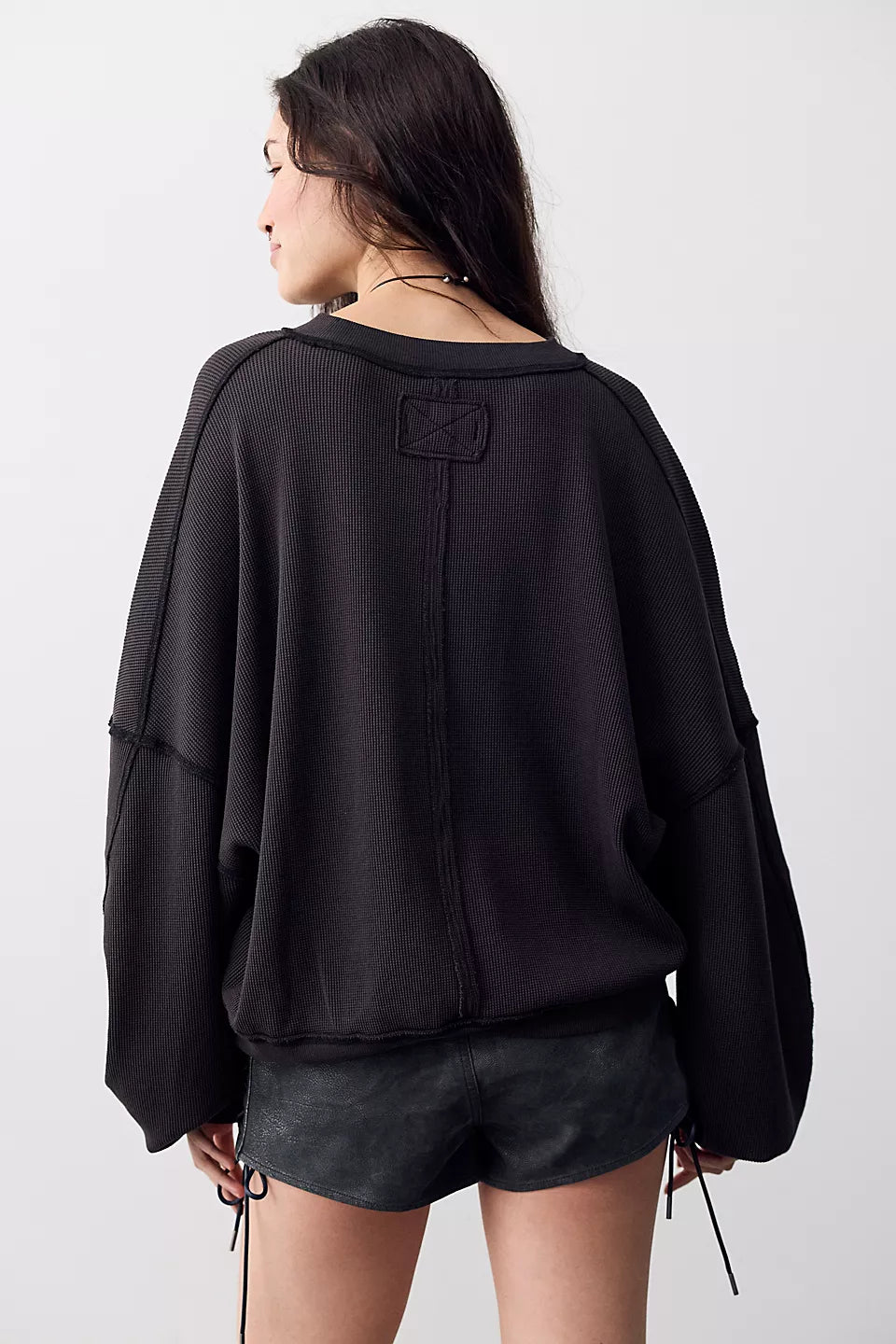 FREE PEOPLE SKYLINE PULLOVER - BLACK