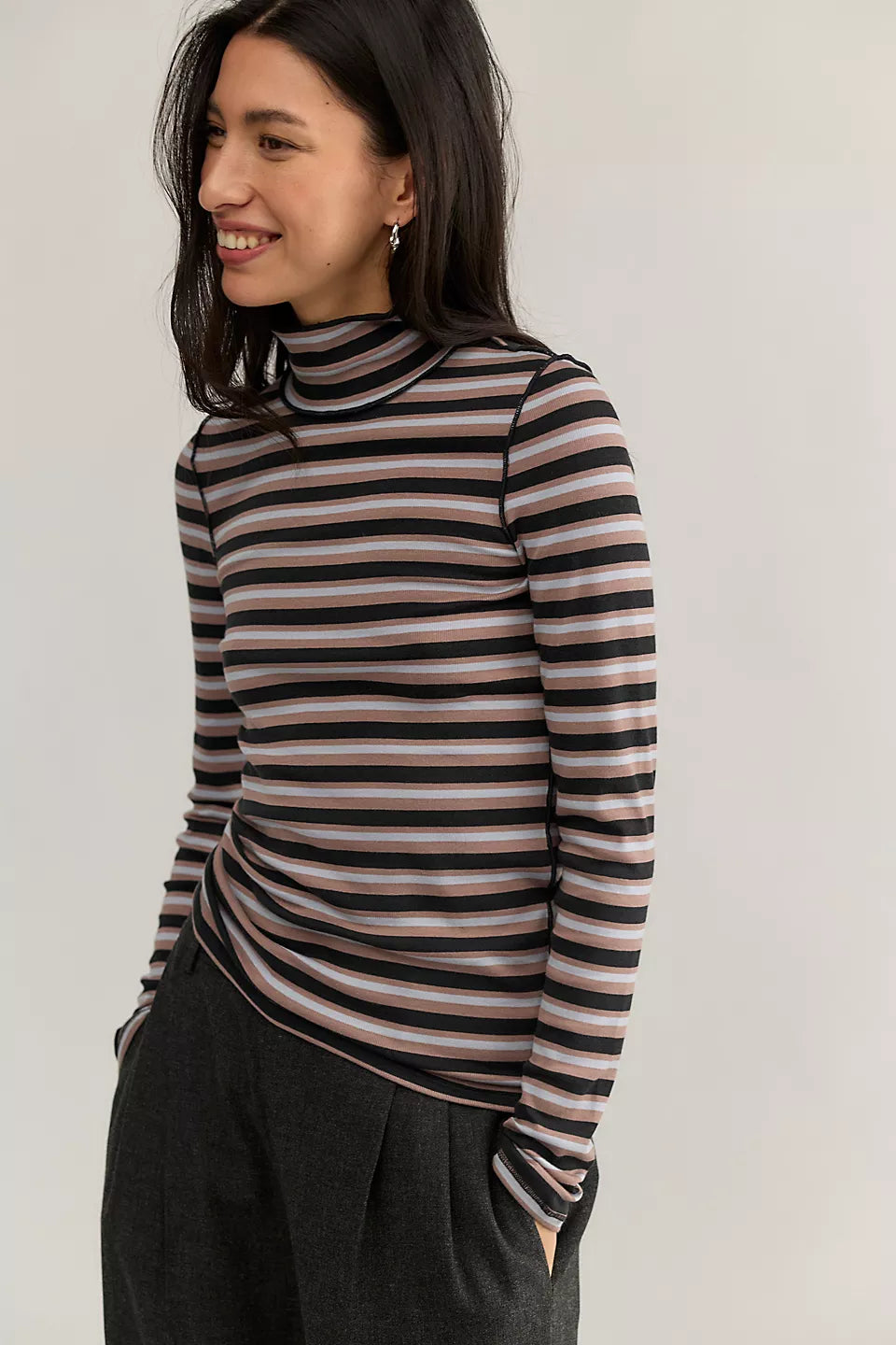 FREE PEOPLE GOOD GOOD TURTLENECK - WASHED BLACK COMBO