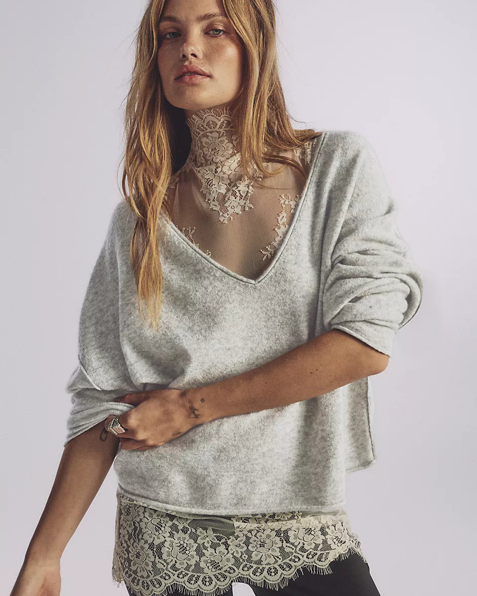 FREE PEOPLE SEE ME V NECK PULLOVER - HEATHER GREY
