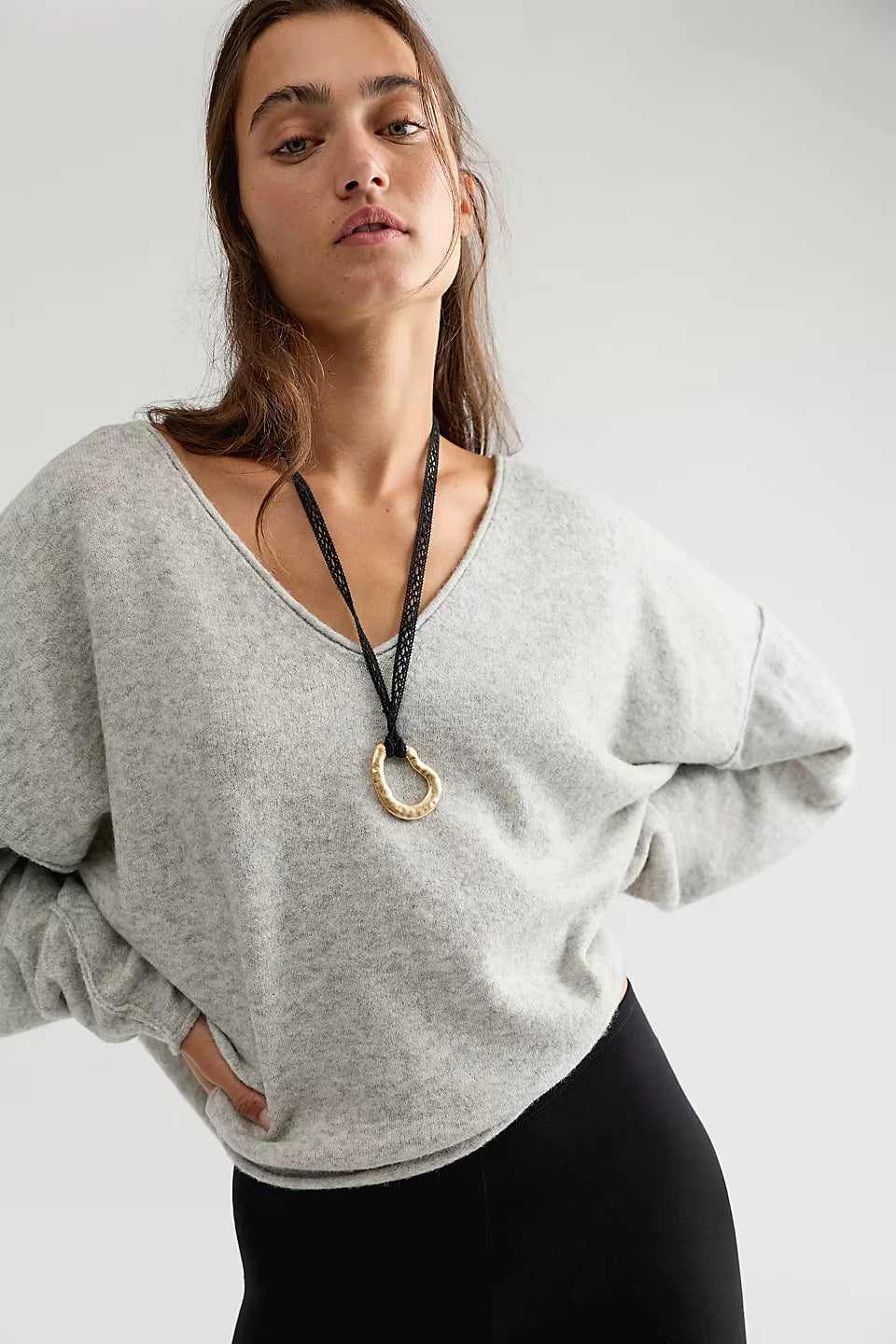 FREE PEOPLE SEE ME V NECK PULLOVER - HEATHER GREY