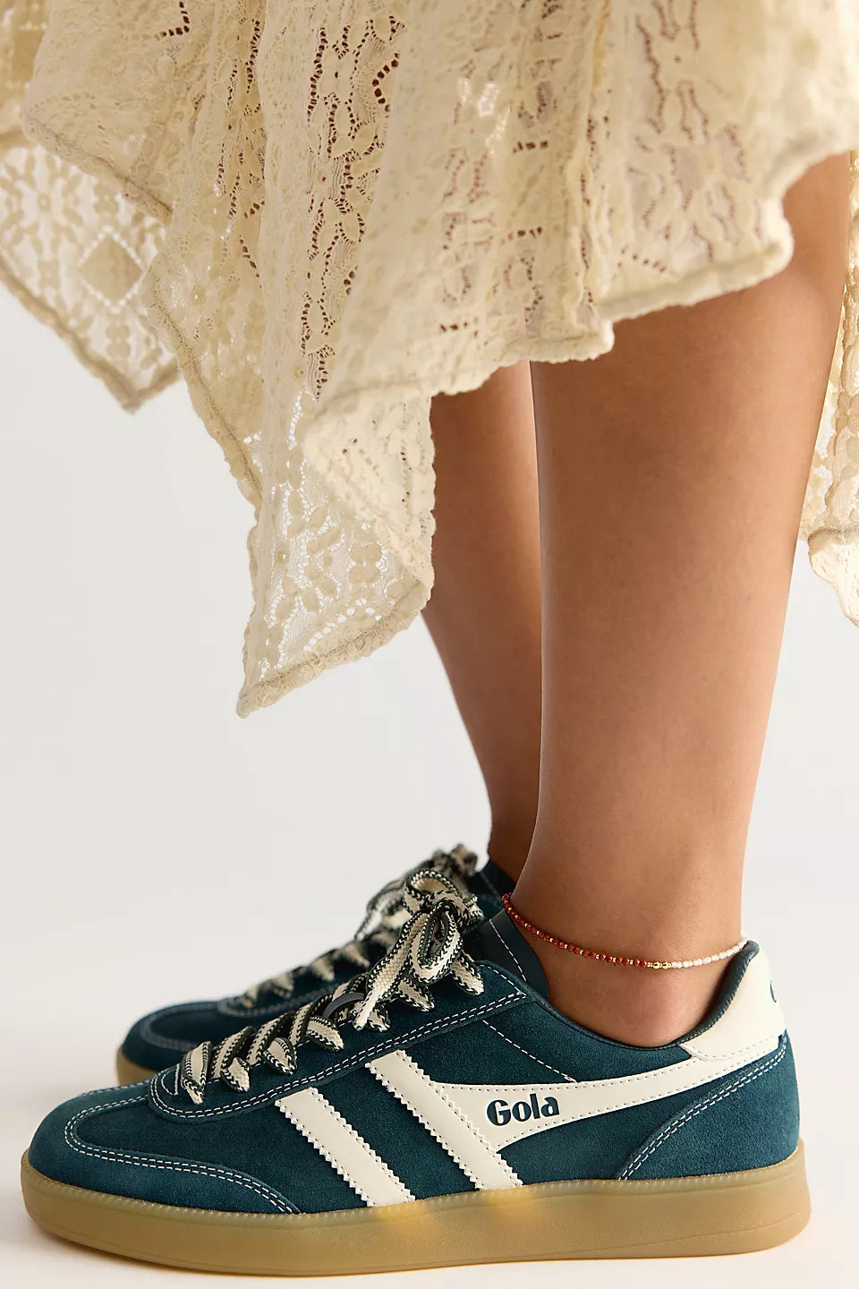 GOLA VIPER 78 TRAINER SNEAKER - DARK TEAL. OFF WHITE.