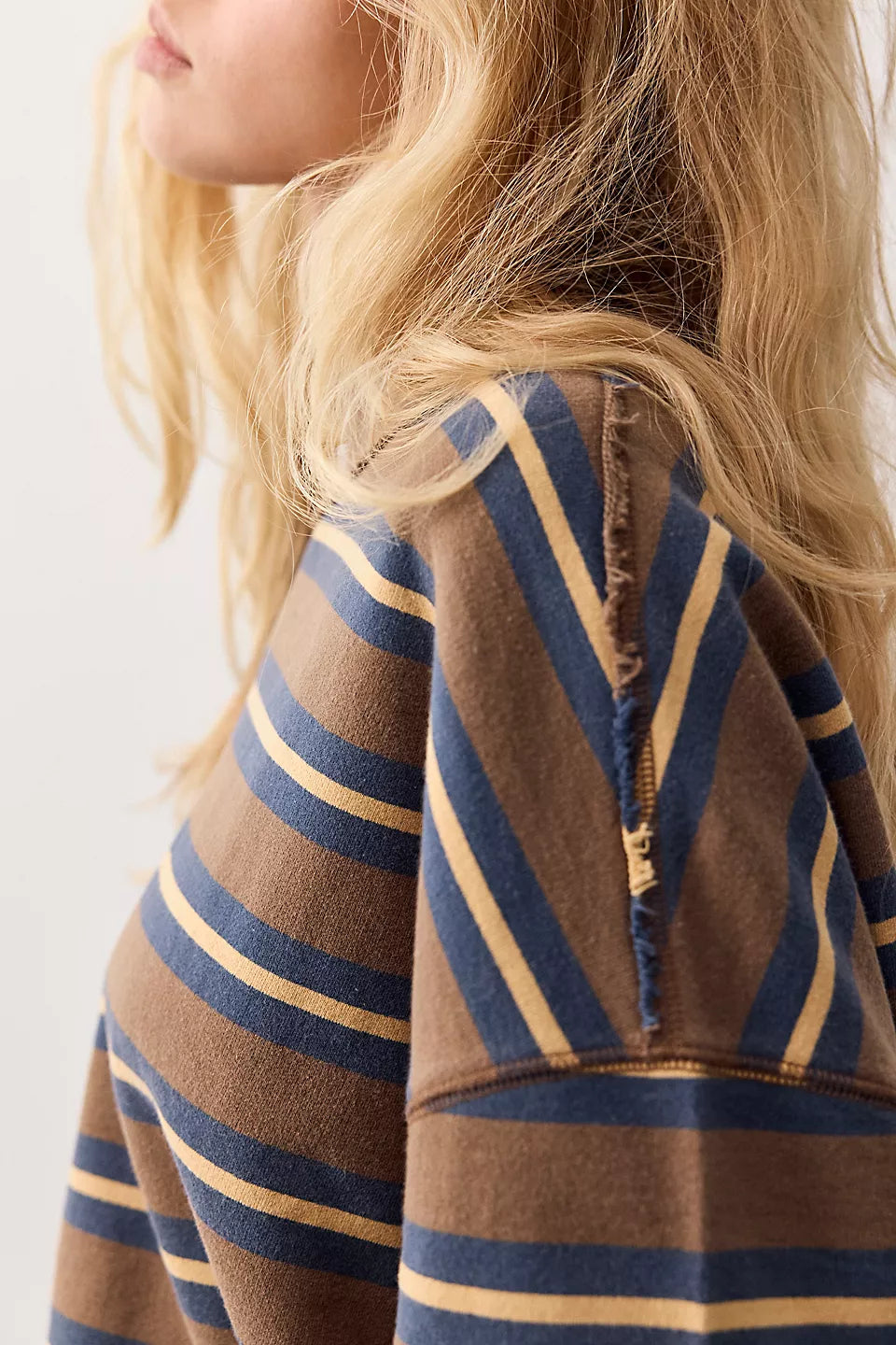 FREE PEOPLE PALM SPRING TURTLE PULLOVER - ARMY COMBO