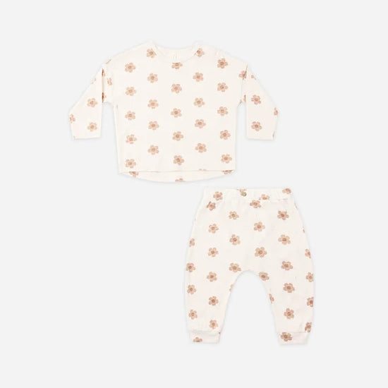 RYLEE + CRU LONG SLEEVE TEE + PANT SET - PINK DAISIES