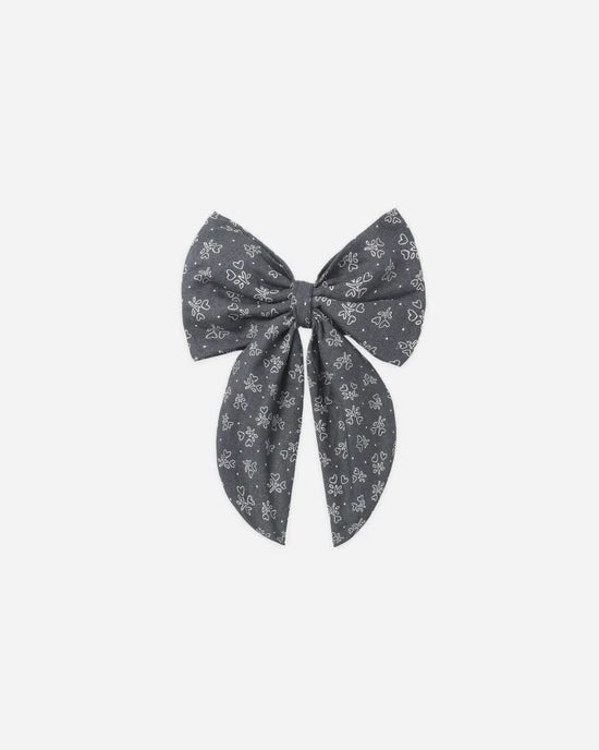 RYLEE + CRU OVERSIZED BOW - HEART DITSY