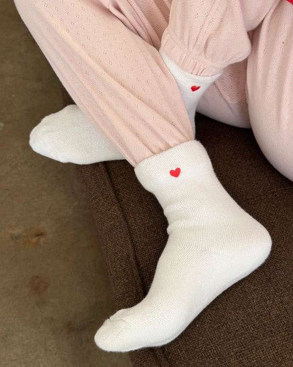 LE BON SHOPPE EMBROIDERED CLOUD SOCKS - WHITE