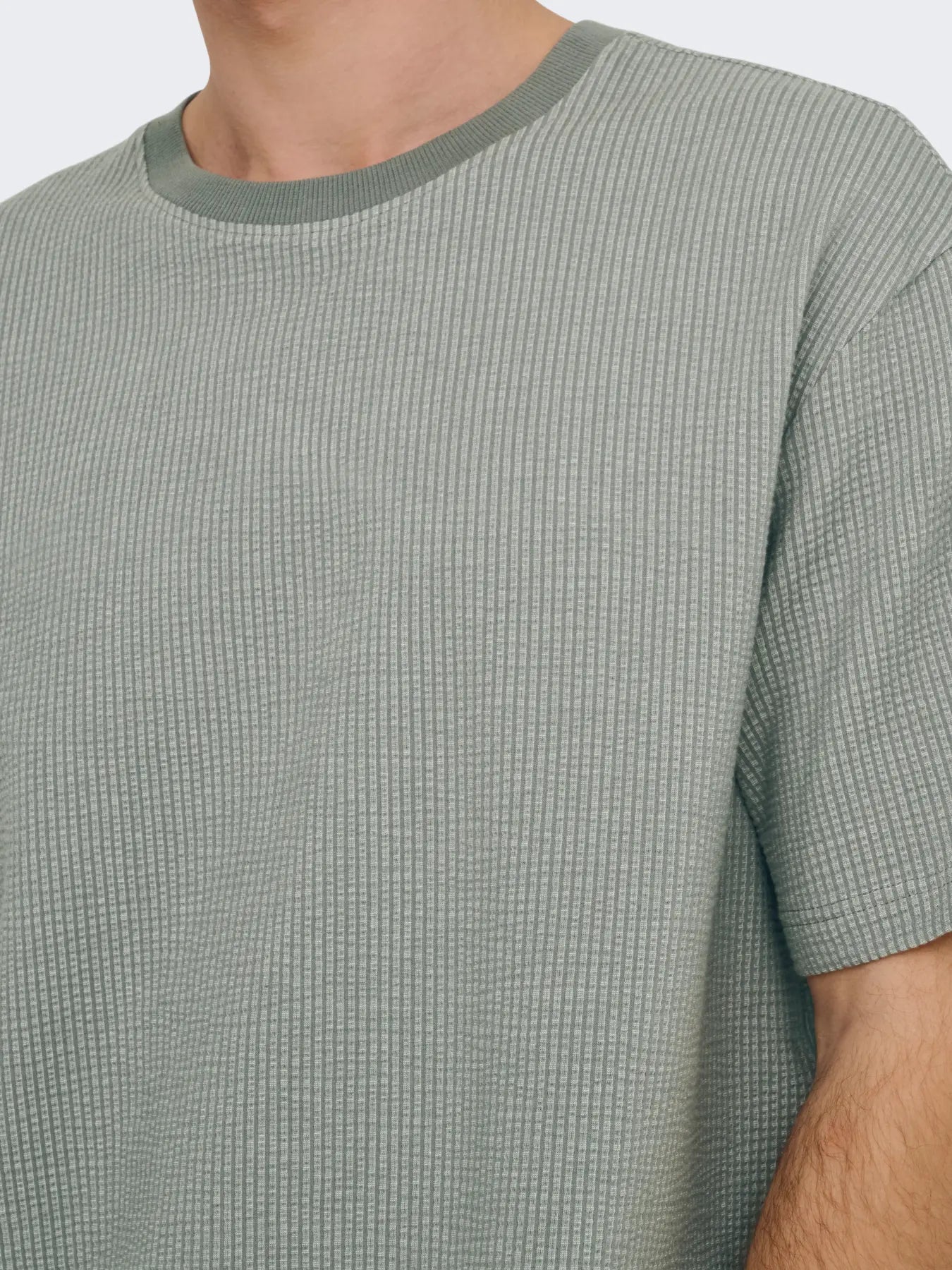 ONLY + SONS KIAN RELAXED TEE - SEDONA SAGE