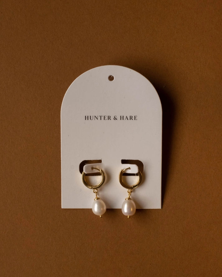 LAUREL FRESHWATER PEARL EARRINGS - GOLD