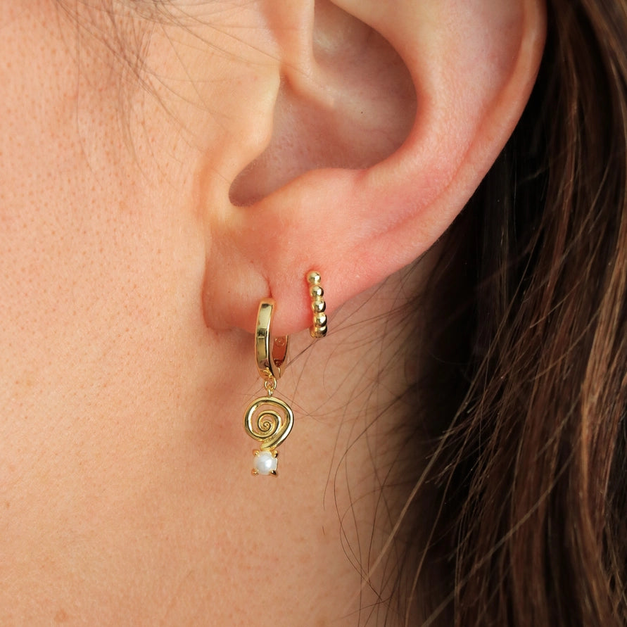 SPIRO PENDANT EARRINGS - GOLD