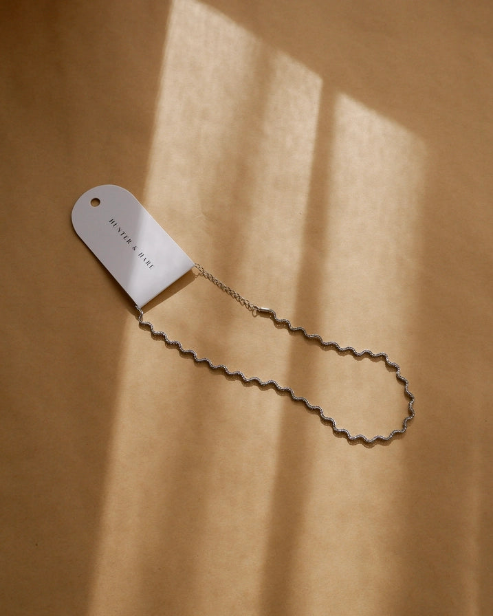 EMMY WAVY CHOKER - SILVER