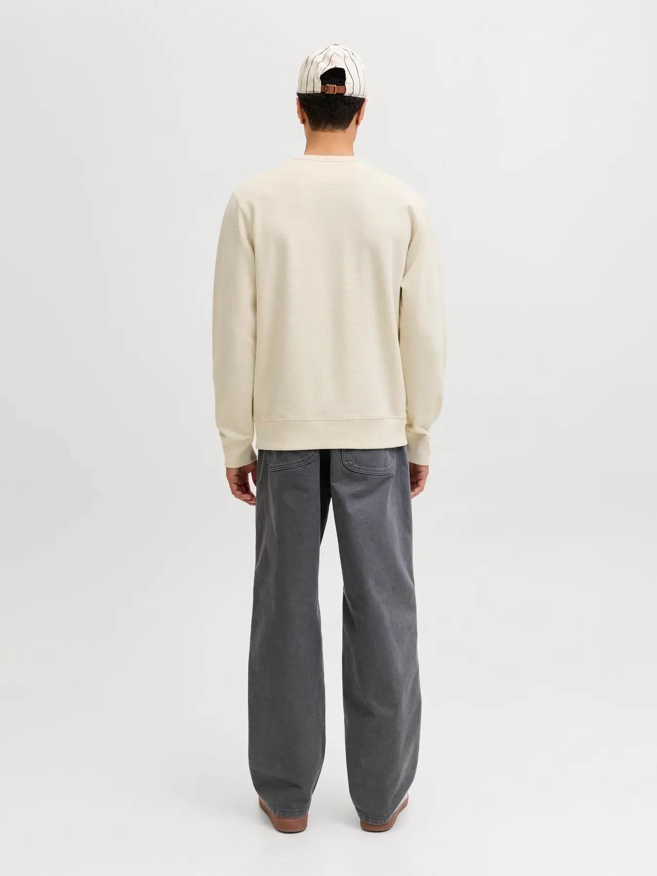 JJ DOVER CLASSIC SWEATSHIRT - ANTIQUE WHITE