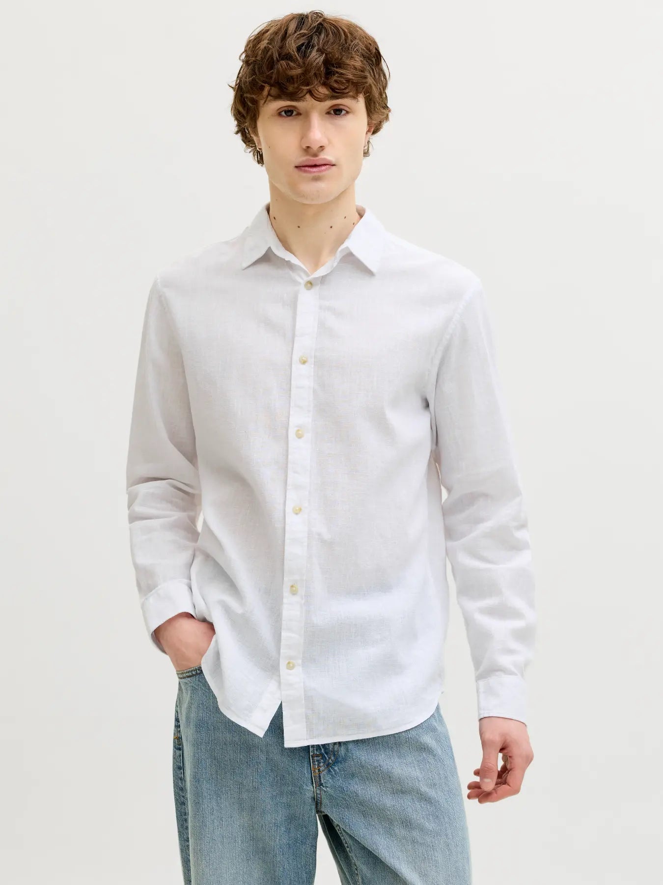 JJ SUMMER LINEN LONG SLEEVED BUTTON SHIRT - WHITE