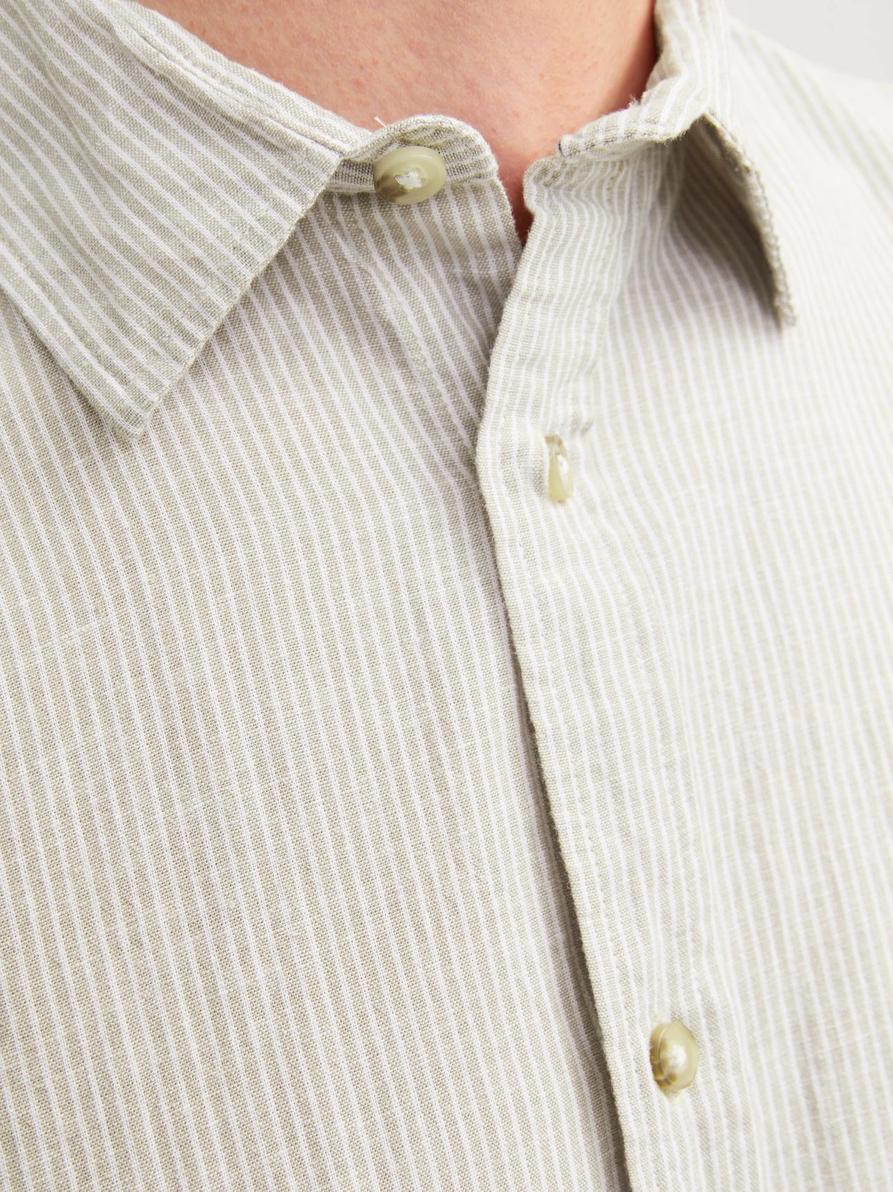 SUMMER LINEN BLEND LS BUTTON DOWN - CROCKERY WHITE STRIPE