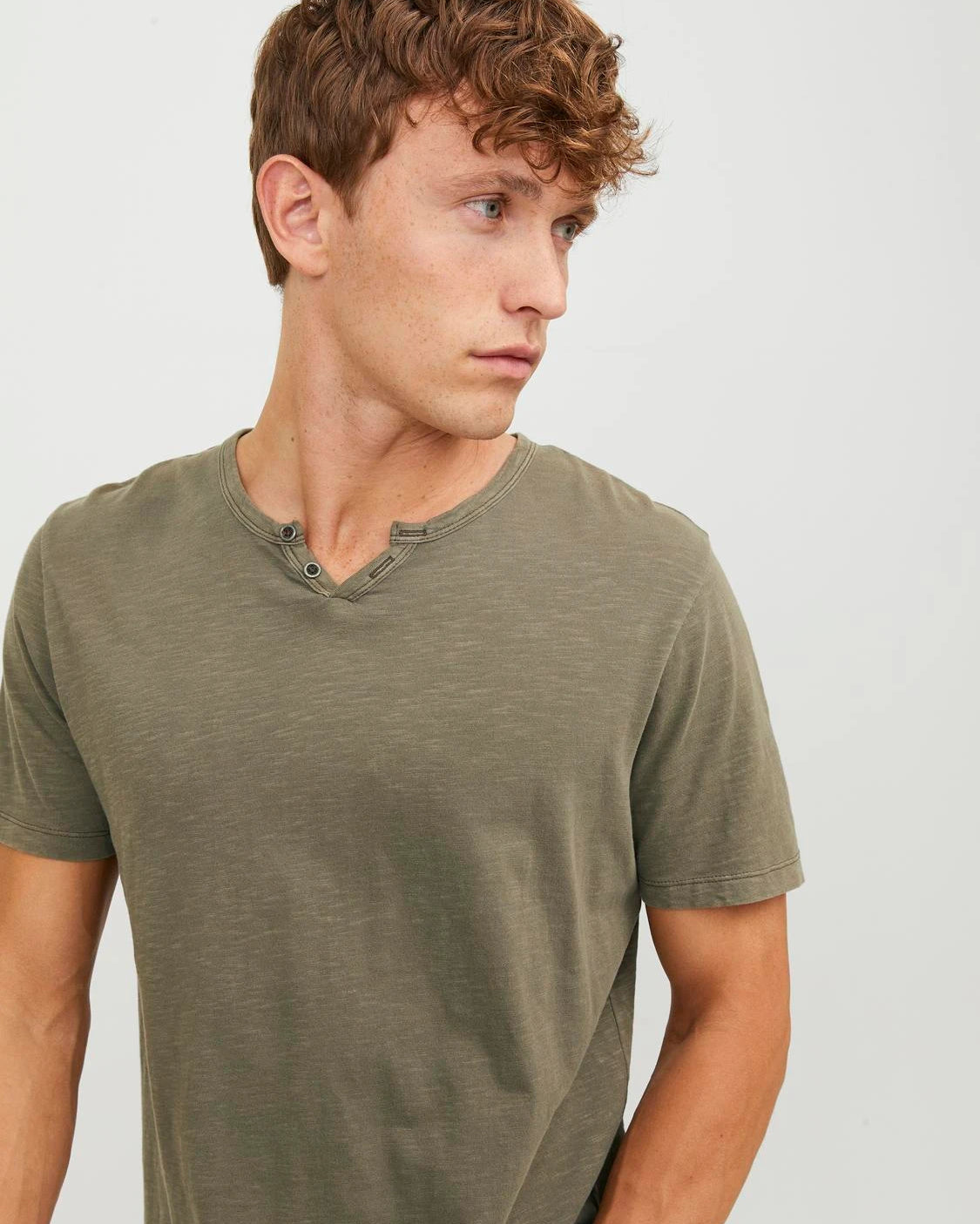 SPLIT NECK TEE - DUSKY GREEN