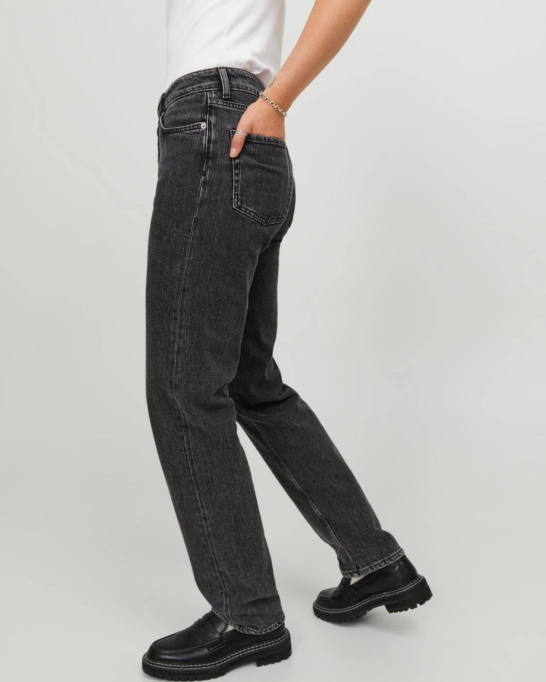 SEOUL STRAIGHT LEG JEANS - BLACK DENIM