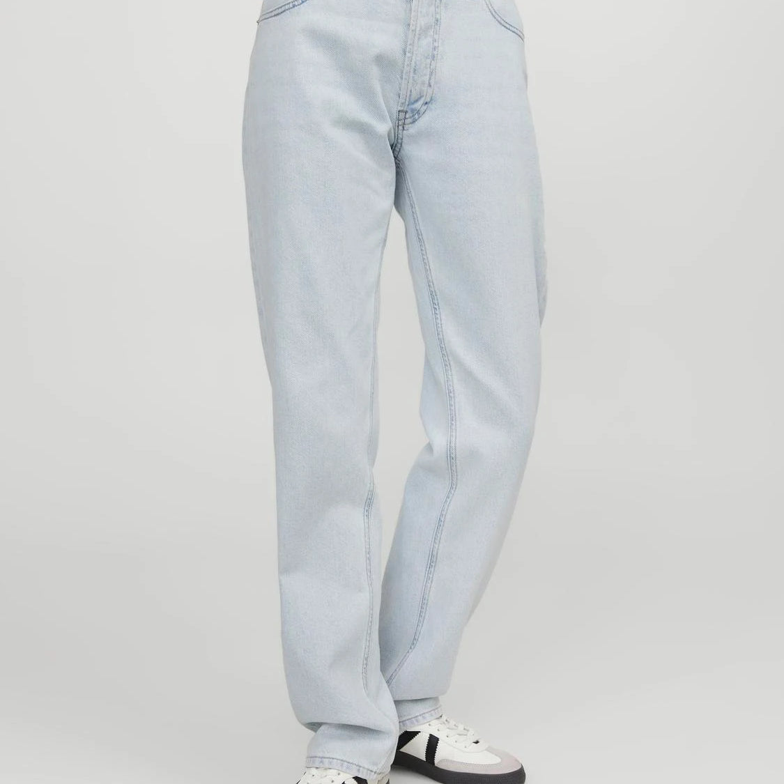 SEOUL STRAIGHT JEANS - LIGHT BLUE DENIM