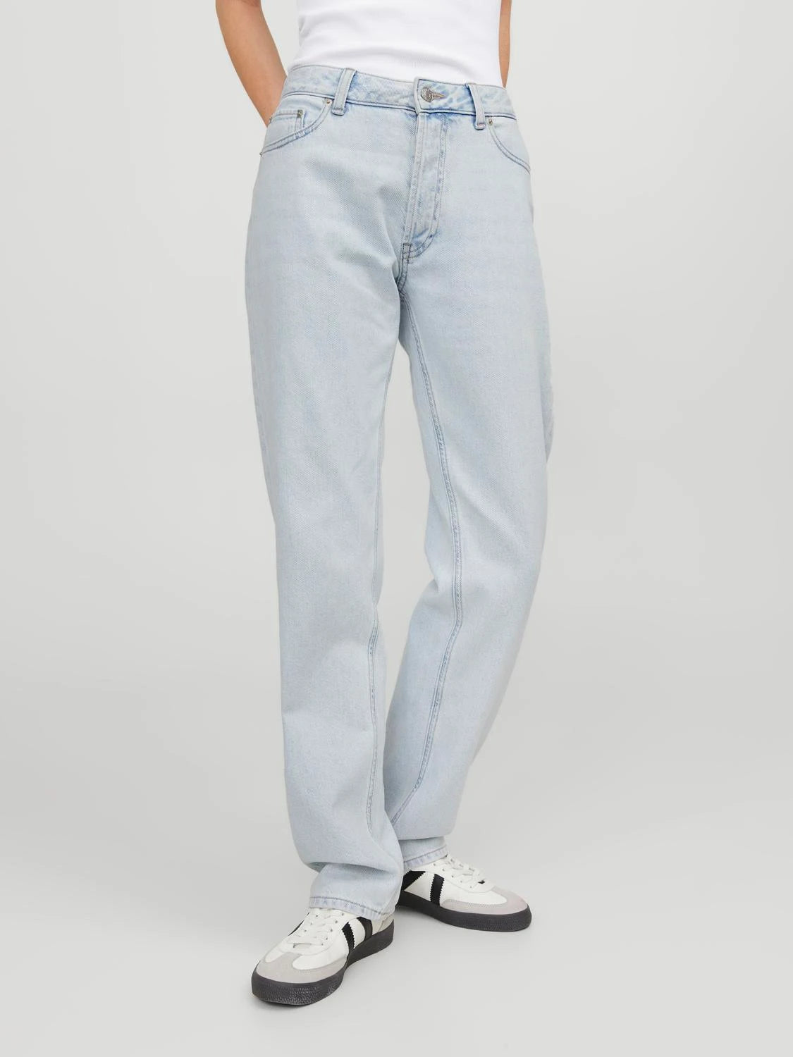 SEOUL STRAIGHT JEANS - LIGHT BLUE DENIM